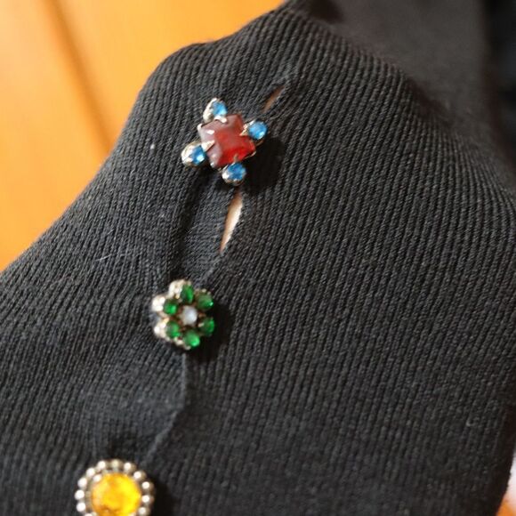 Maurizio Pecoraro Black Wool Sweetheart Neck Jeweled Sleeve Sweater Size 12 - Picture 6 of 14